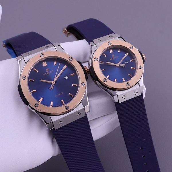 ウブロコピー時計背面デザイン